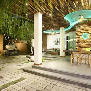 Villa The Kasih &, Seminyak (Bali)